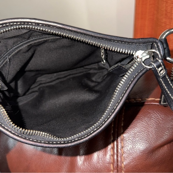 ‼️Vintage Coach Soho Black Leather Crossbody Bag - Picture 12 of 14